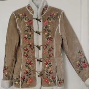 Vintage Leather Suede.  Faux Sherpa Embroidered Coat Toggle Boho Car Coat Tan. S
